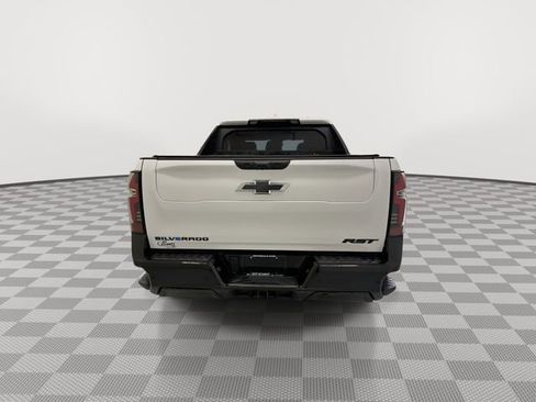 Certified 2025 Chevrolet Silverado EV RST AWD/4WD image 10