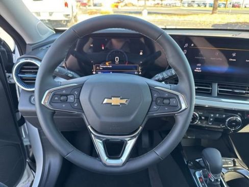 New 2026 Chevrolet Trax LT w/ Driver Confidence Package FWD image 14