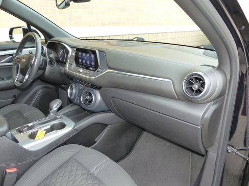 Used 2021 Chevrolet Blazer LT FWD image 37