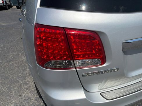Used 2012 Kia Sorento SX w/ SX Premium Pkg FWD image 15