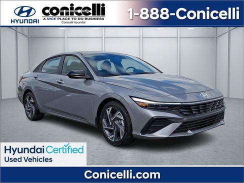 Certified 2025 Hyundai Elantra Sport FWD image 1