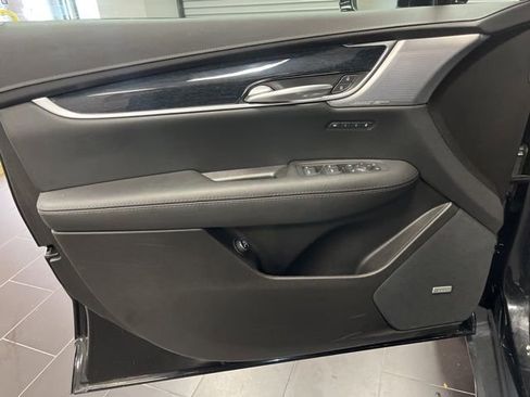 Certified 2025 Cadillac XT5 Premium Luxury image 10