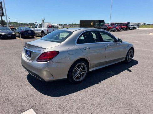 Used 2020 Mercedes-Benz C 300 4MATIC Sedan image 5
