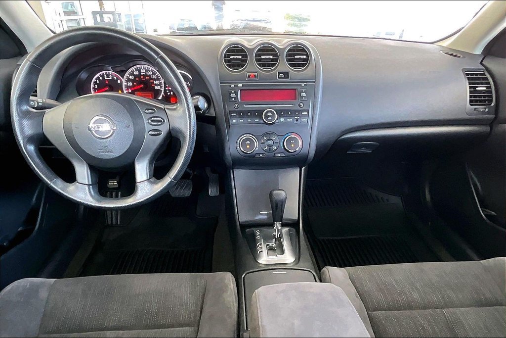 Used 2011 Nissan Altima 2.5 S FWD image 7
