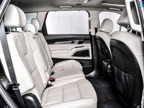 Used 2022 Kia Telluride EX w/ Towing Package image 23