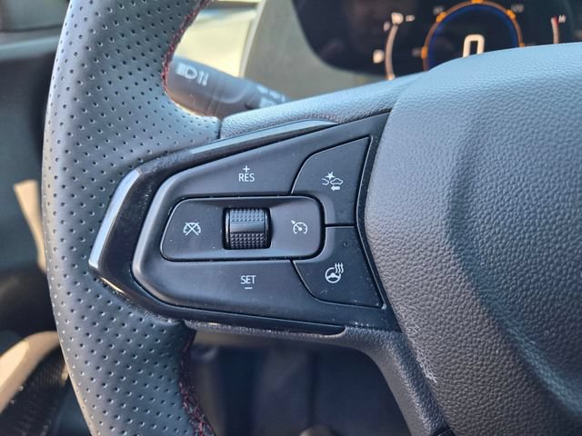 Used 2024 Chevrolet Trax RS w/ Driver Confidence Package FWD image 31