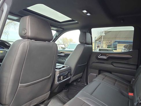 Used 2024 Chevrolet Silverado 1500 High Country w/ Technology Package image 11