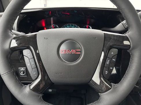 New 2026 GMC Savana 2500 w/ Driver Convenience Package RWD image 34