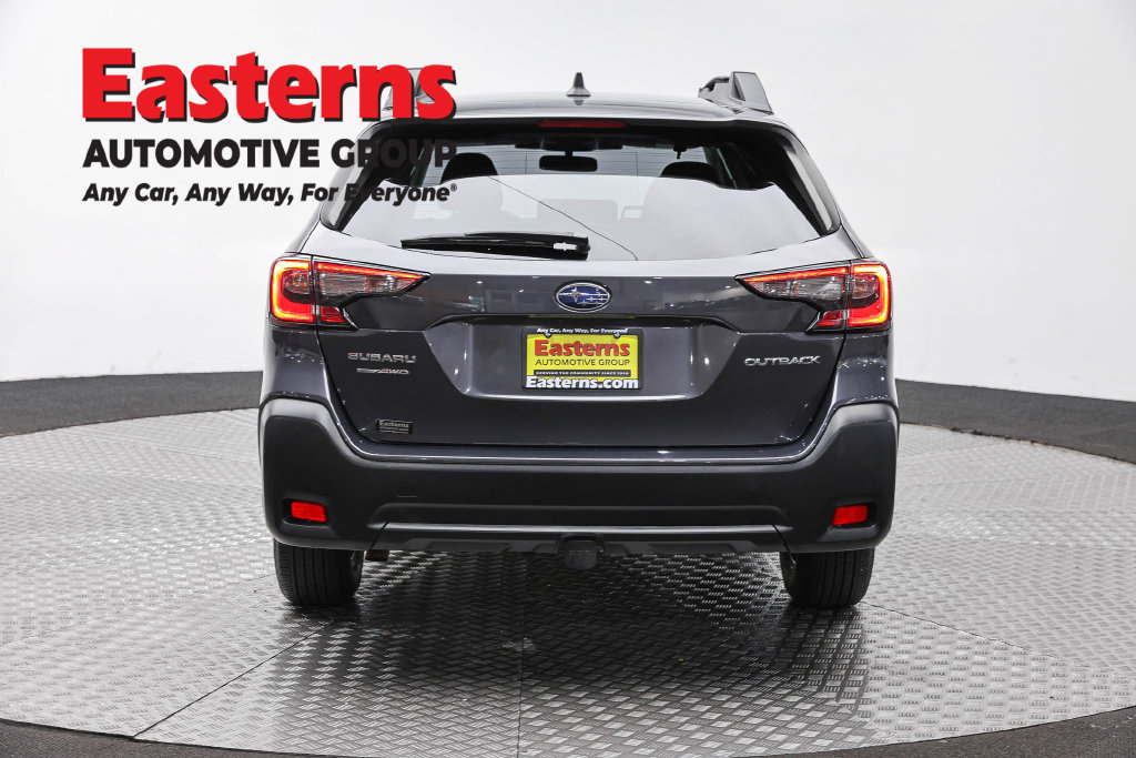 Used 2024 Subaru Outback Premium AWD/4WD image 8