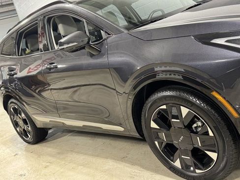 Used 2026 Kia Sportage SX image 8