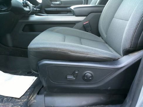 Used 2022 RAM 1500 Big Horn image 25