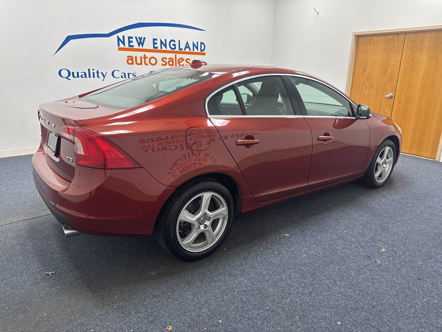 Used 2012 Volvo S60 T5 FWD image 3