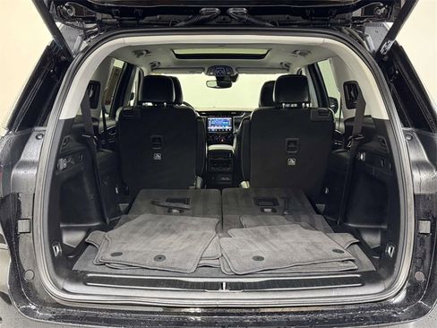 Used 2023 Jeep Grand Cherokee L Limited image 14