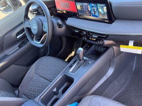 New 2026 Nissan Kicks SV image 11