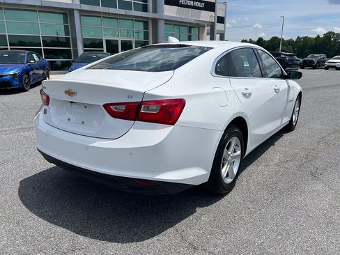 Used 2024 Chevrolet Malibu LT FWD image 5