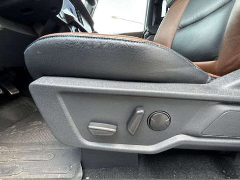 Used 2024 Ford Bronco Outer Banks AWD/4WD image 14