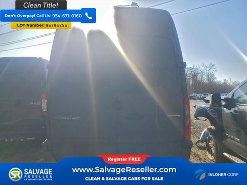 Used 2019 Mercedes-Benz Sprinter 144 image 8