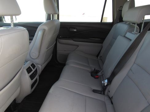 Used 2017 Honda Pilot EX-L image 14