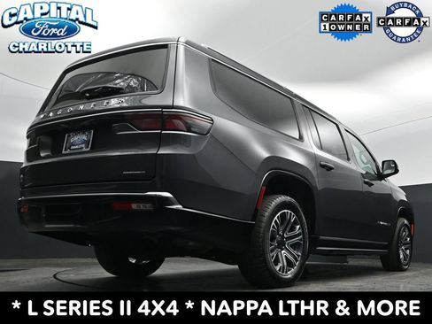Used 2024 Jeep Wagoneer L Series II w/ Flexible Seating Group AWD/4WD image 25