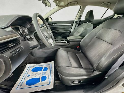 Used 2023 Nissan Altima 2.5 SV FWD image 25