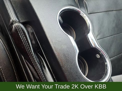 Used 2017 Ford Mustang Premium image 18