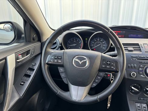 Used 2012 MAZDA MAZDA3 i Grand Touring w/ Tech Pkg image 22