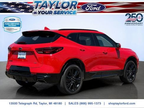 Used 2023 Chevrolet Blazer RS w/ Enhanced Convenience Package FWD image 3