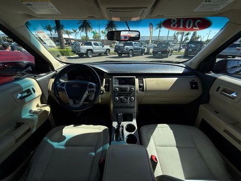 Used 2018 Ford Flex SE image 13