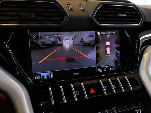 Used 2023 Lamborghini Urus S image 54