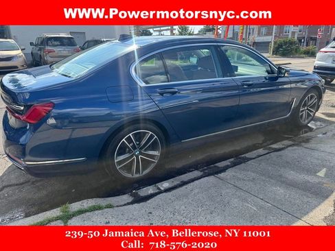 Used 2022 BMW 750i xDrive w/ Executive Package AWD/4WD image 6