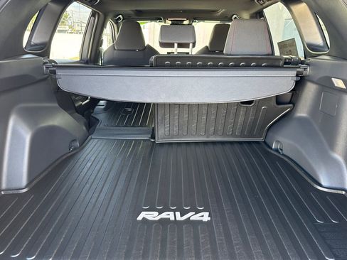 Used 2024 Toyota RAV4 SE w/ Weather & Moonroof Package image 15