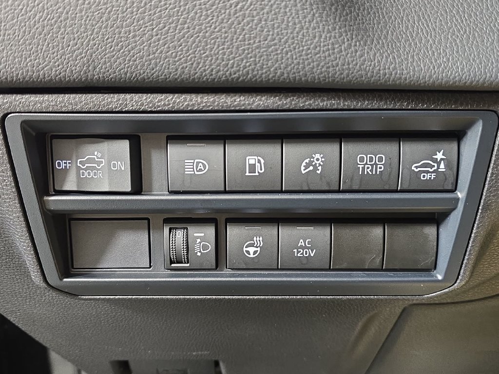 Used 2024 Toyota Tundra Limited AWD/4WD image 22