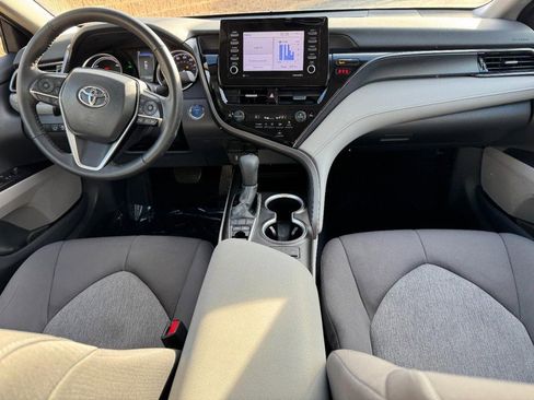 Used 2024 Toyota Camry LE image 11