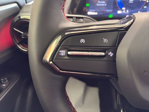 New 2026 Chevrolet Equinox EV RS image 18