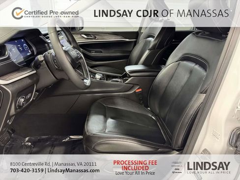 Used 2023 Jeep Grand Cherokee L Limited w/ Black Appearance Package AWD/4WD image 20