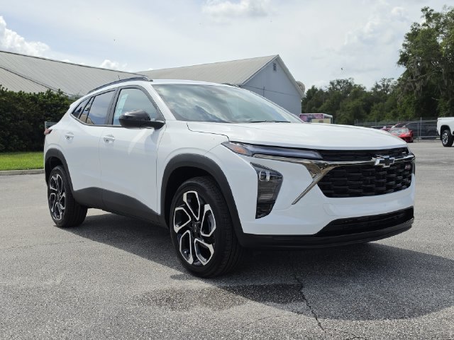 New 2026 Chevrolet Trax RS w/ Driver Confidence Package FWD image 2