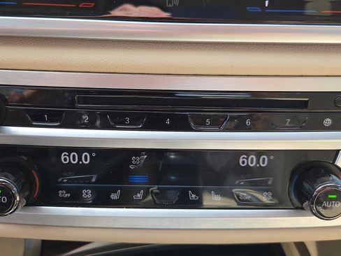 Used 2017 BMW 750i 750i image 29