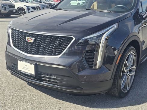 Used 2023 Cadillac XT4 Sport image 10