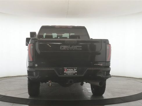 Used 2025 GMC Sierra 2500 AT4 w/ AT4 Premium Plus Package AWD/4WD image 11