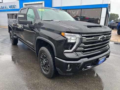 Used 2024 Chevrolet Silverado 3500 High Country w/ Midnight Edition AWD/4WD image 13