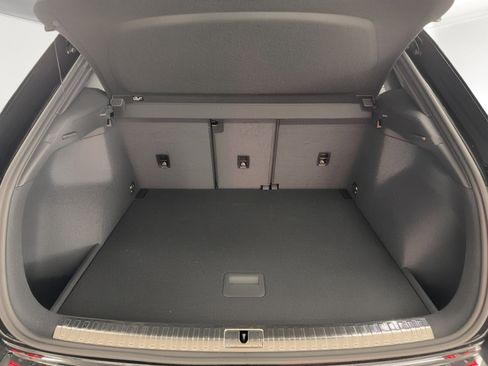 Certified 2025 Audi Q3 2.0T Premium w/ Convenience Package image 13