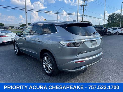 Used 2023 Buick Enclave Avenir w/ Avenir Technology Package AWD/4WD image 4