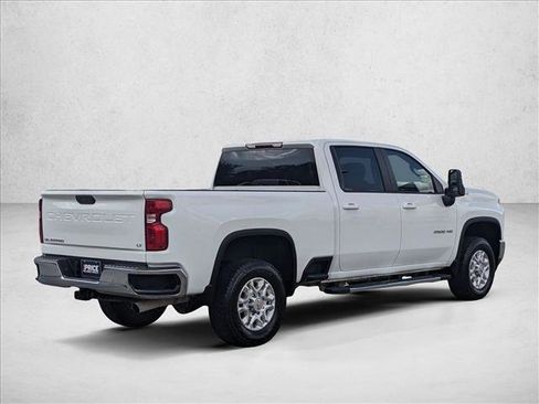 Used 2023 Chevrolet Silverado 2500 LT w/ Convenience Package image 5