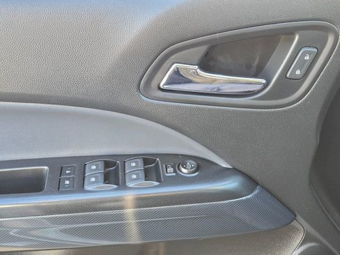 Used 2020 Chevrolet Colorado Z71 w/ Safety Package image 17