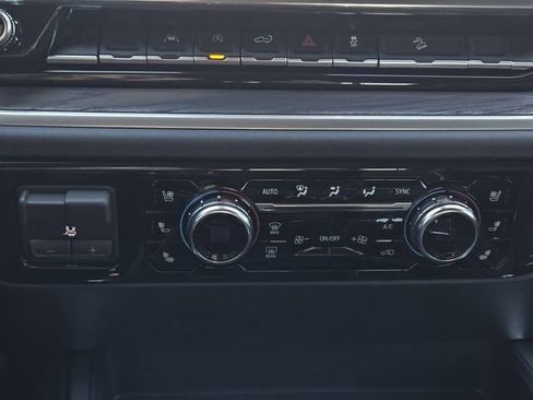 New 2026 GMC Sierra 1500 SLT w/ SLT Premium Package image 15