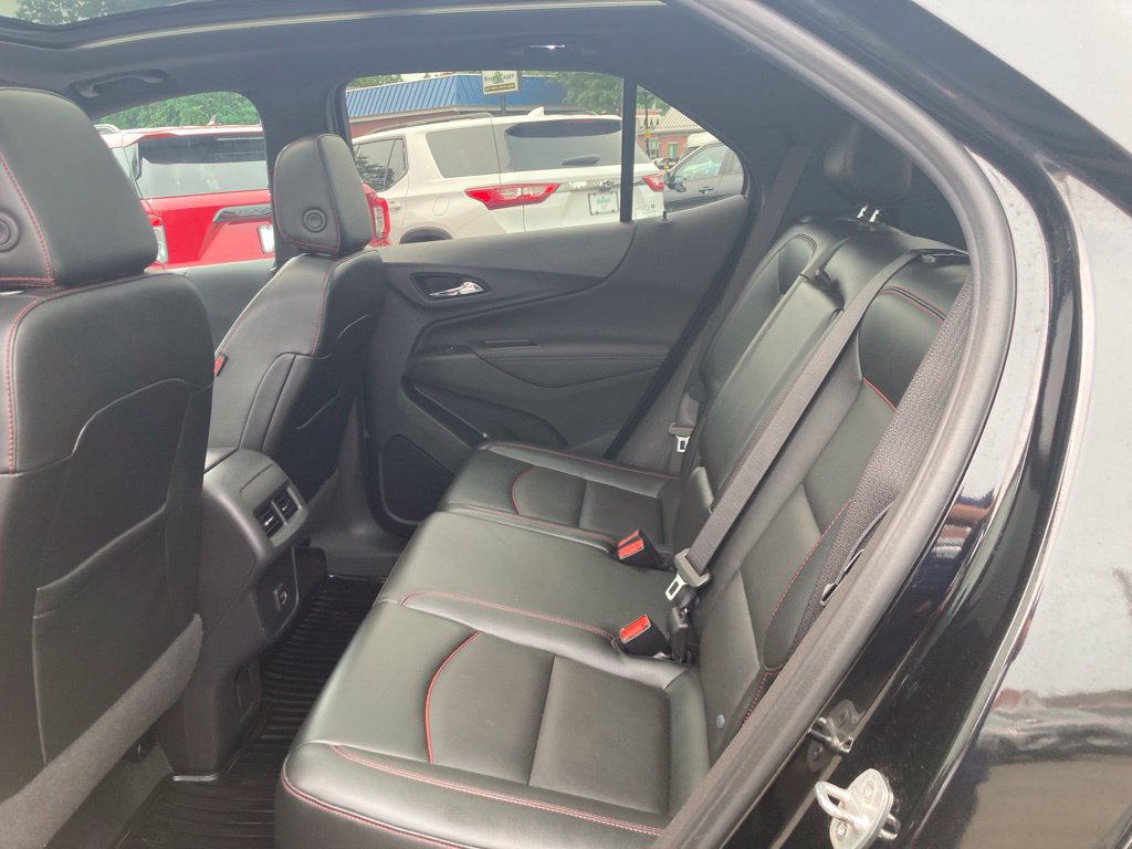 Used 2023 Chevrolet Equinox RS w/ RS Leather Package AWD/4WD image 18