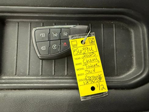Used 2023 Chevrolet Tahoe Z71 w/ Luxury Package AWD/4WD image 30