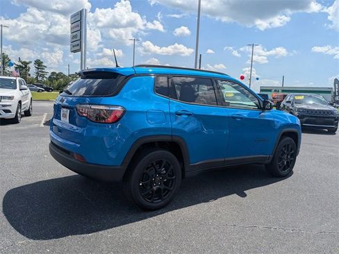 New 2025 Jeep Compass Latitude w/ Sun & Sound Group image 4