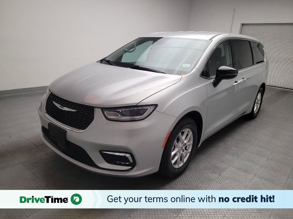 Used 2024 Chrysler Pacifica Touring-L FWD image 1