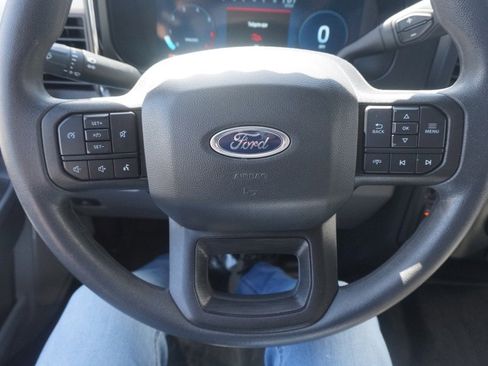 Used 2024 Ford F350 XLT w/ XLT Premium Package AWD/4WD image 14